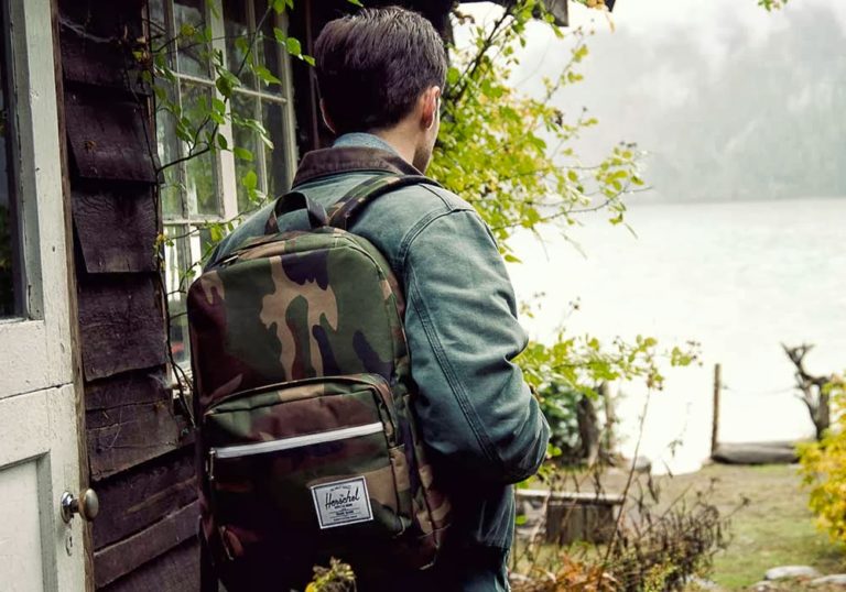 Why Herschel is the Best Choice for Stylish and Sustainable Bags and Accessories