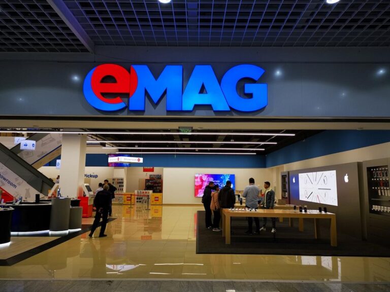 eMAG: Regele comerțului electronic din România