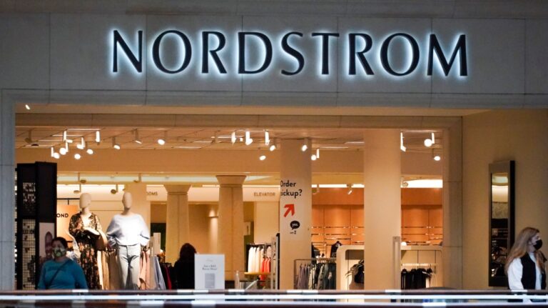 Nordstrom: Your One-Stop Shop for High-End Fashion with Stellar Service